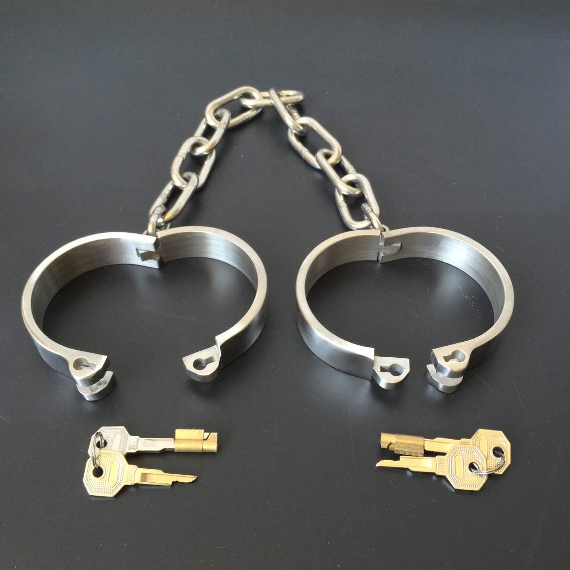 กุญแจมือข้อเท้าสเตนเลสสตีล โซ่ปลอกคอ กุญแจมือโซ่ BDSM สำหรับรัด สลักล็อคที่มองไม่เห็น อุปกรณ์ช่วยตัวเองทางเพศ